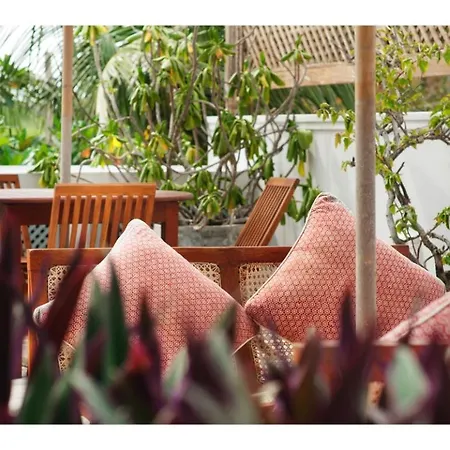 Pool, Roof Terrace, 3 Bedroom Villa, Galle Fort Exterior photo